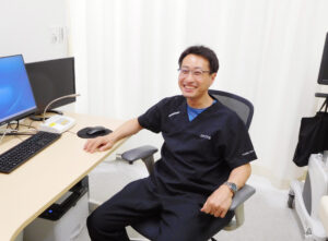 みつばちクリニック新座　院長の鈴木光洋です。